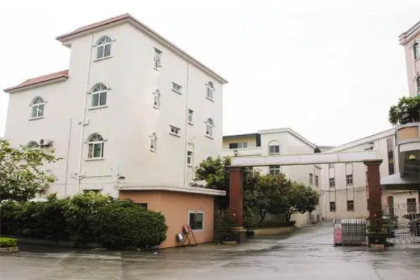 東莞**五金制品有限公司通過QC080000年審